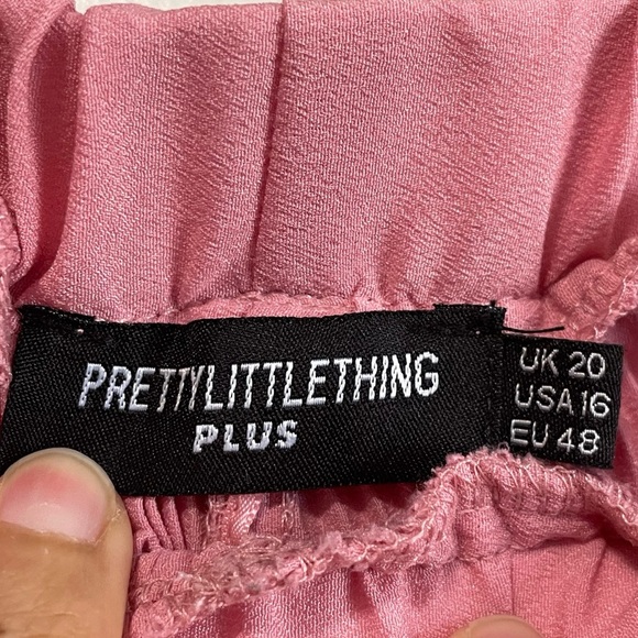 Pretty Little Things Plus Dusty Pink Plisse Button Front Oversized Shirt & Pants - Picture 9 of 15